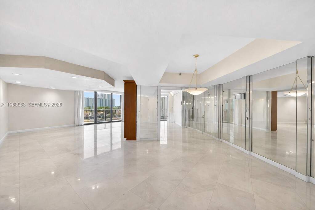 2 Bedroom Apartment/Flat's Image 3