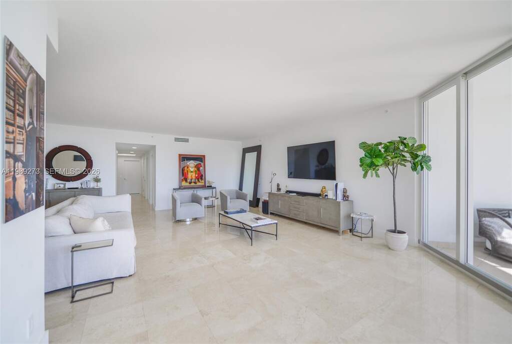 3 Bedroom Apartment/Flat's Image 9