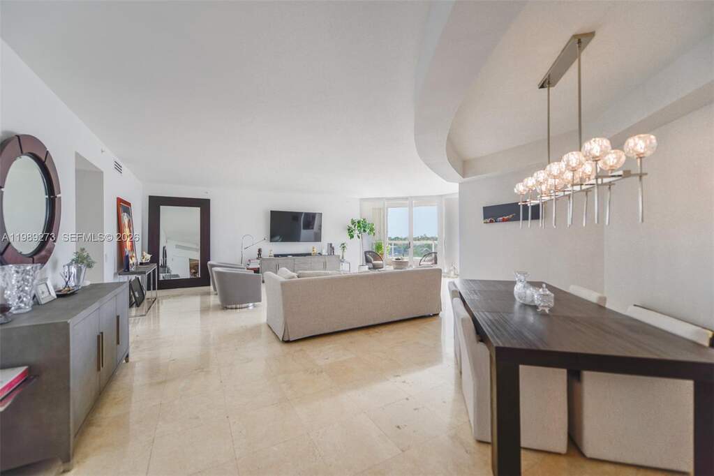 3 Bedroom Apartment/Flat's Image 11