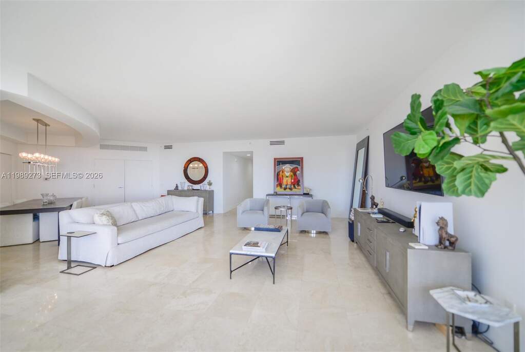 3 Bedroom Apartment/Flat's Image 13