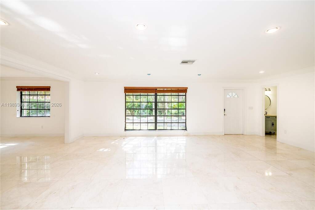 4 Bedroom Single Family Home/House's Image 12