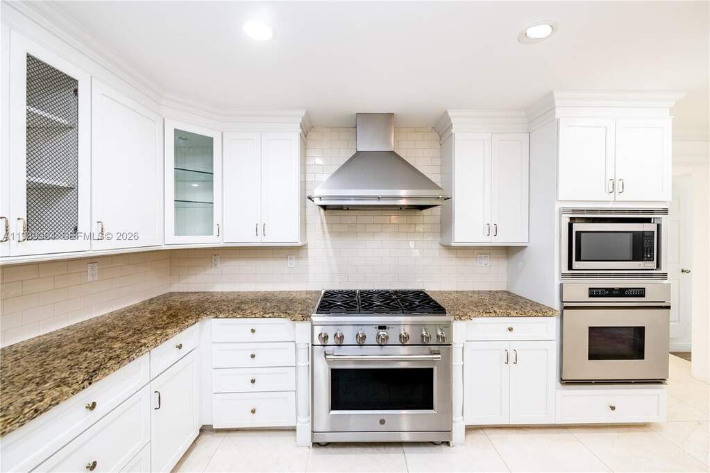 4 Bedroom Single Family Home/House's Image 14
