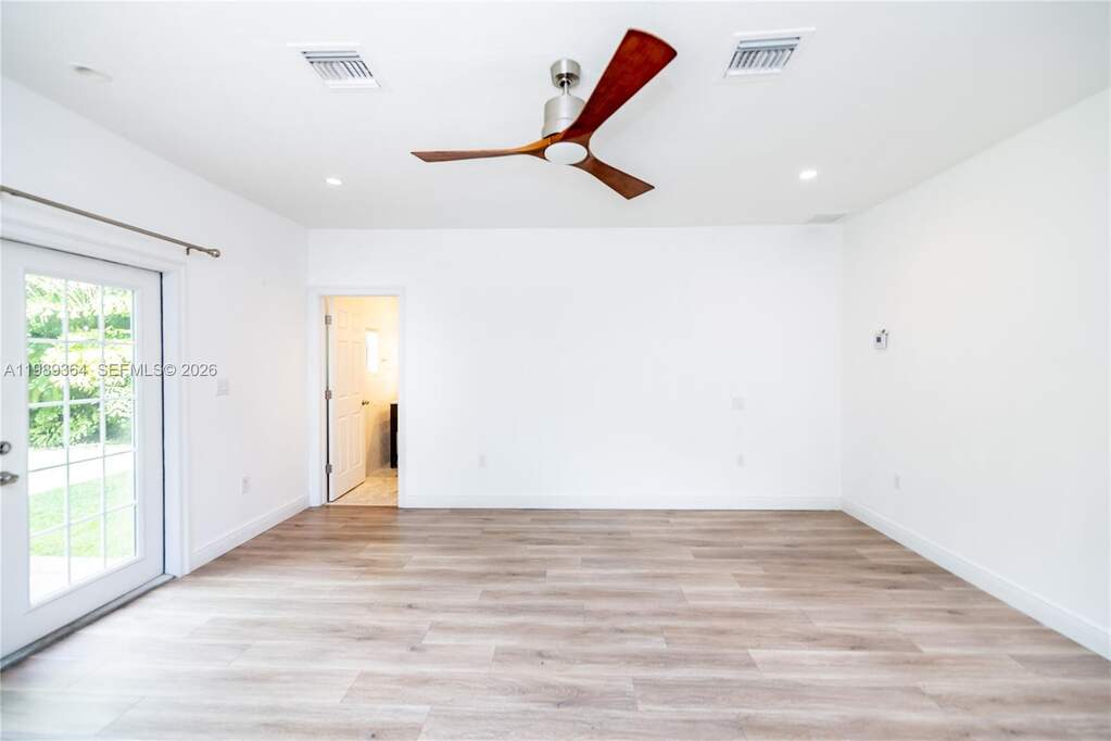 4 Bedroom Single Family Home/House's Image 27
