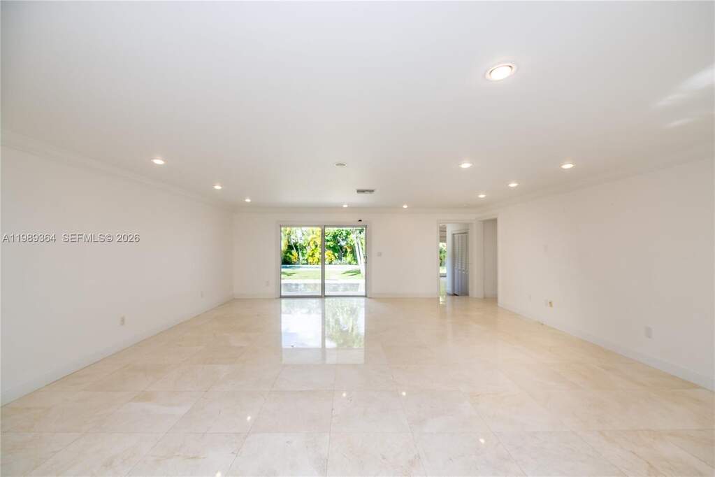 4 Bedroom Single Family Home/House's Image 6