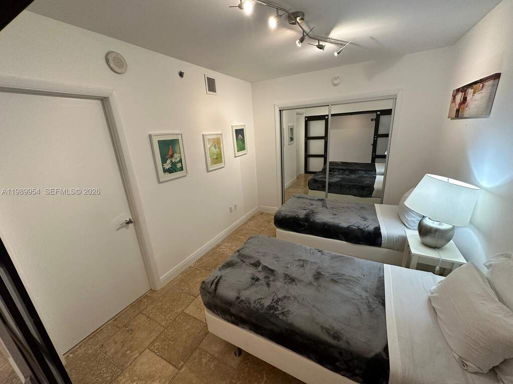 2 Bedroom Apartment/Flat's Image 14