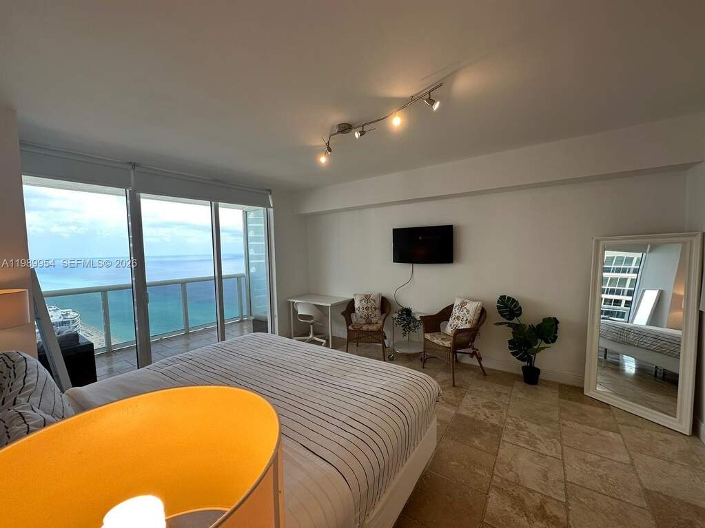 2 Bedroom Apartment/Flat's Image 16