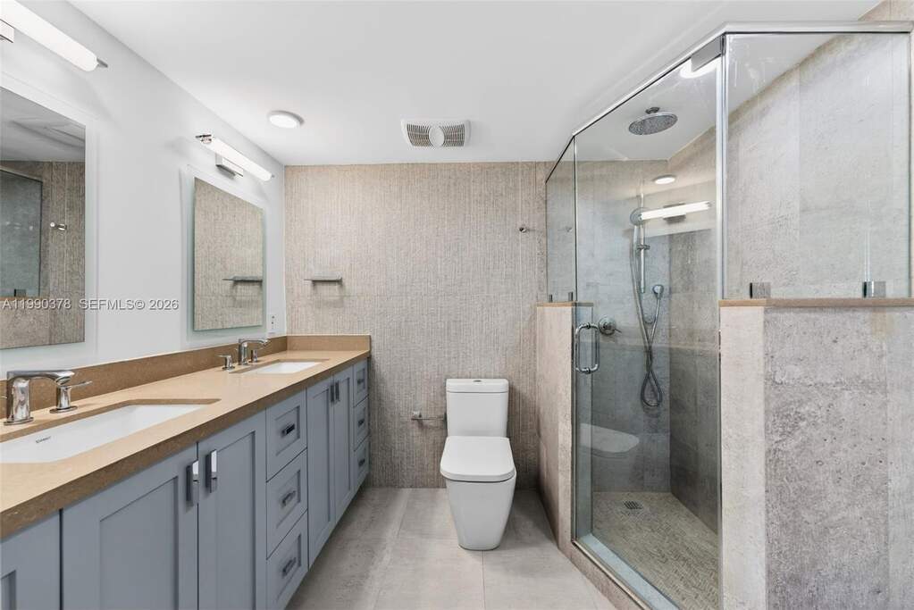 2 Bedroom Apartment/Flat's Image 10