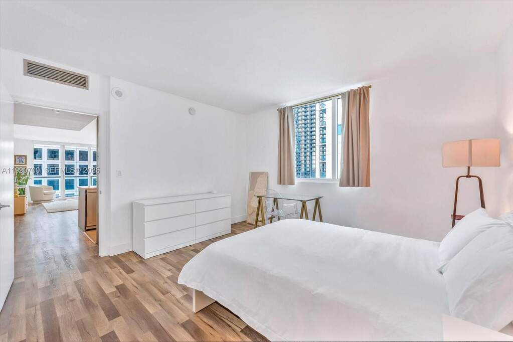 2 Bedroom Apartment/Flat's Image 12