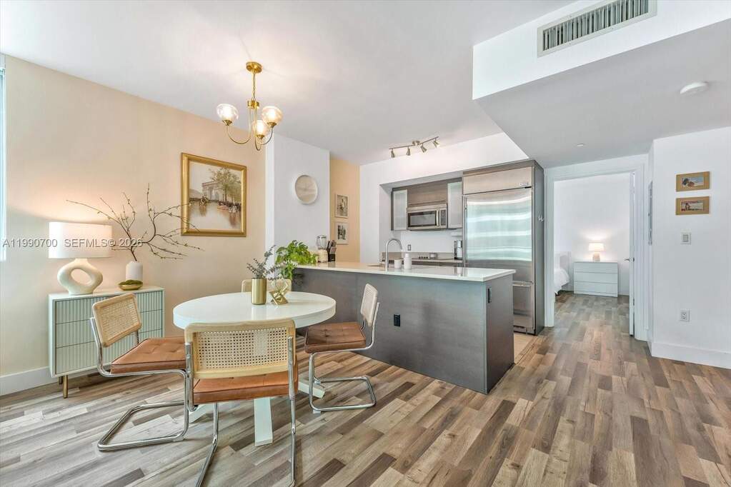 2 Bedroom Apartment/Flat's Image 3