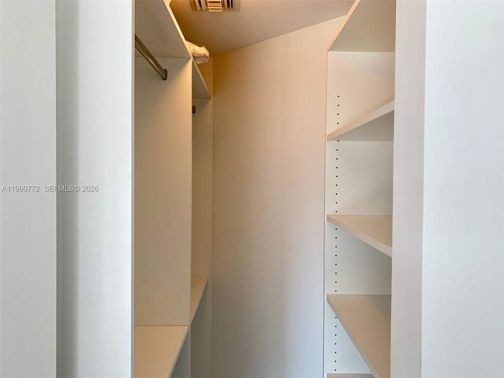 2 Bedroom Apartment/Flat's Image 6