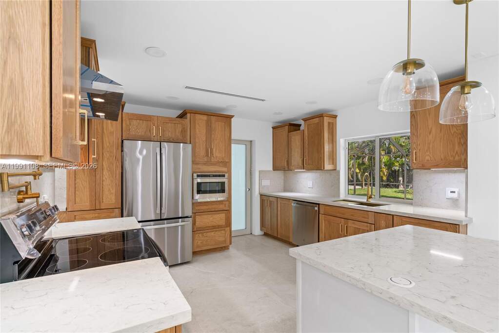 3 Bedroom Single Family Home/House's Image 27