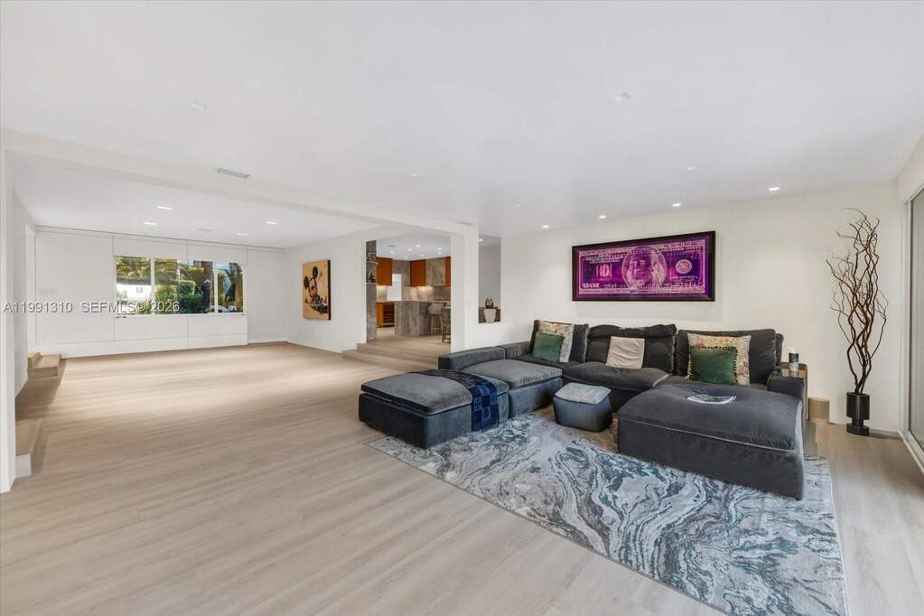 3 Bedroom Single Family Home/House's Image 10