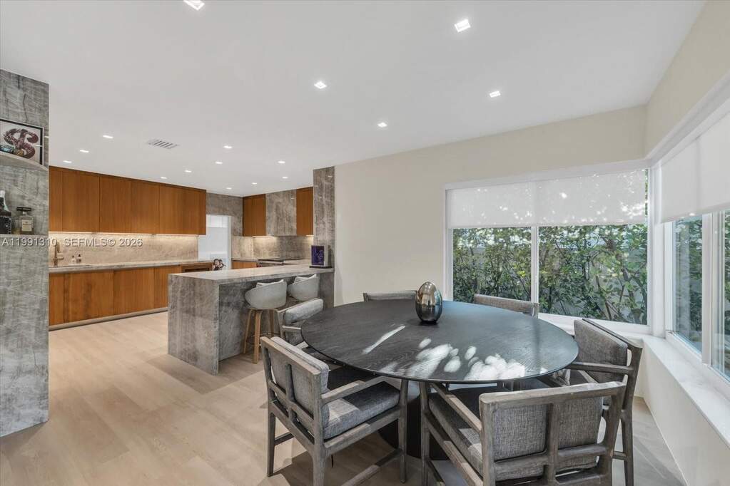 3 Bedroom Single Family Home/House's Image 14