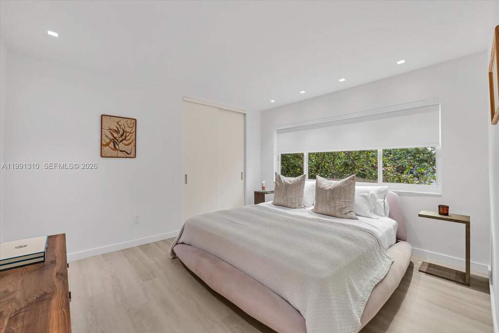 3 Bedroom Single Family Home/House's Image 24