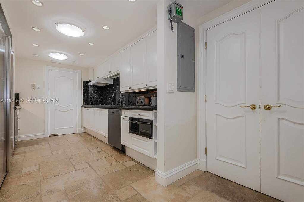2 Bedroom Apartment/Flat's Image 10
