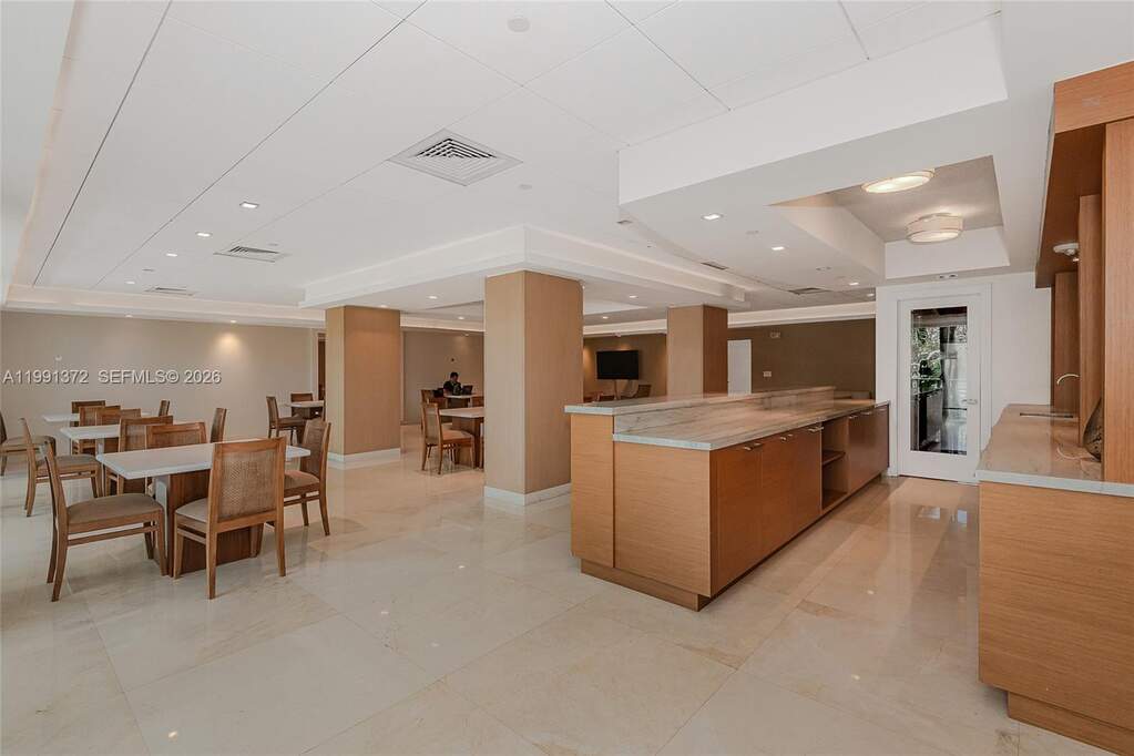 2 Bedroom Apartment/Flat's Image 32