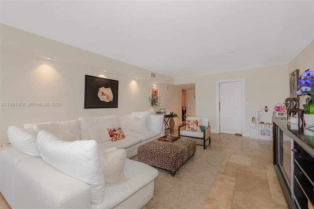 2 Bedroom Apartment/Flat's Image 5