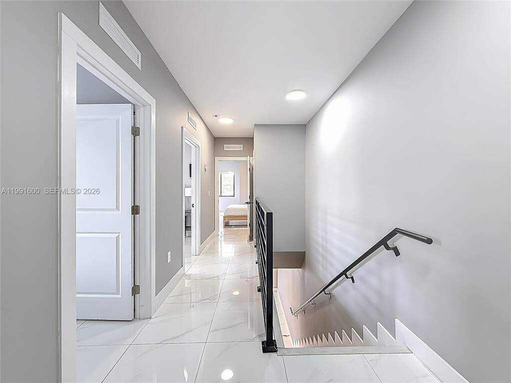 8 Bedroom Multi Unit's Image 5