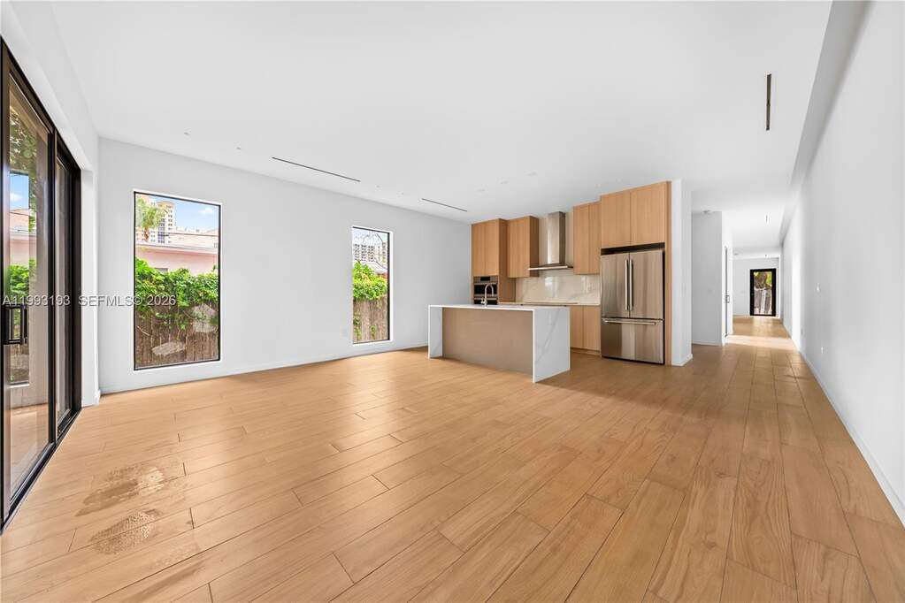 3 Bedroom Villa/Townhouse's Image 7