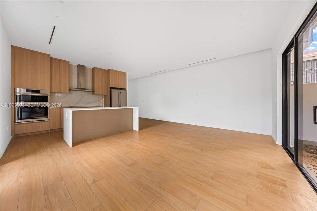 3 Bedroom Villa/Townhouse's Image 9