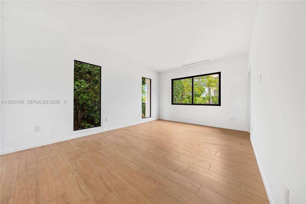 3 Bedroom Villa/Townhouse's Image 14