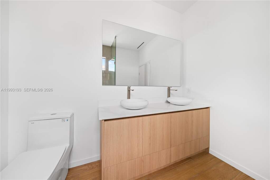 3 Bedroom Villa/Townhouse's Image 18