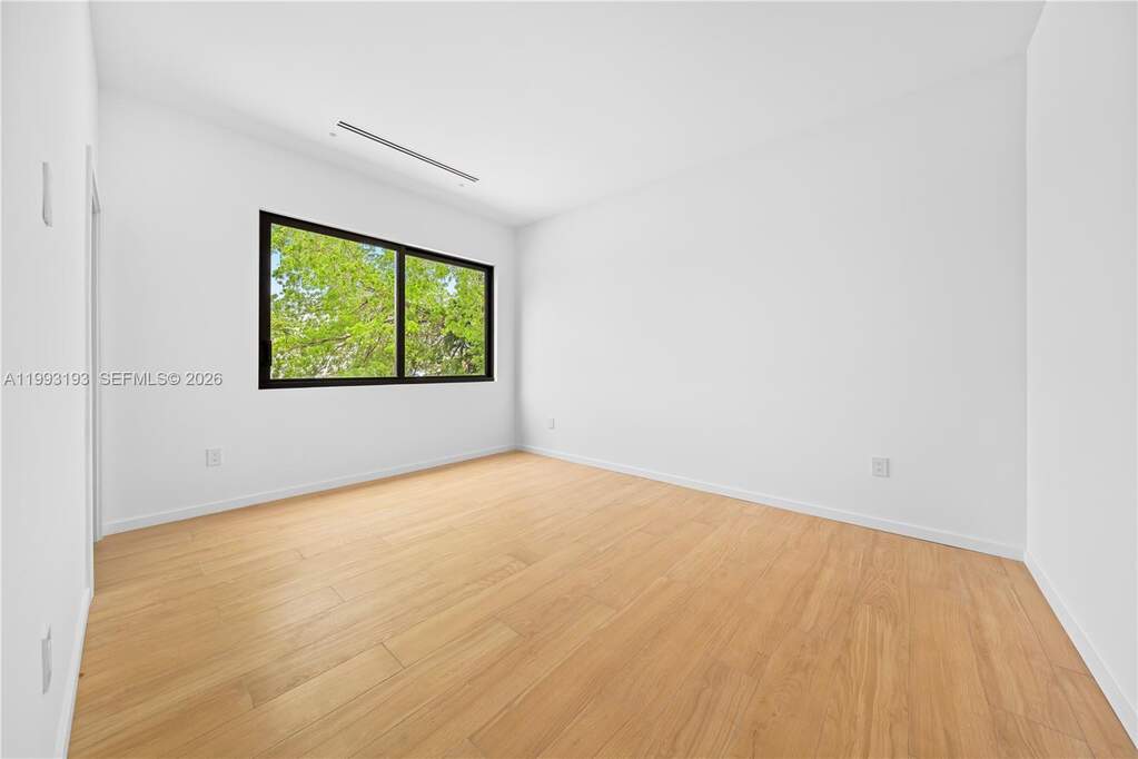 3 Bedroom Villa/Townhouse's Image 22