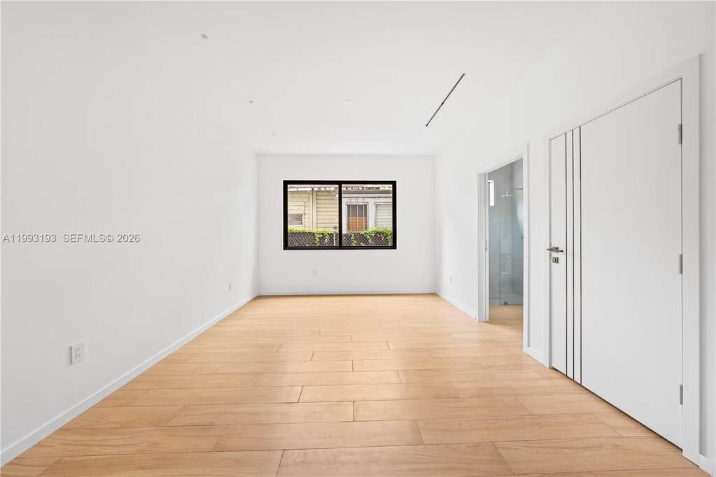 3 Bedroom Villa/Townhouse's Image 3