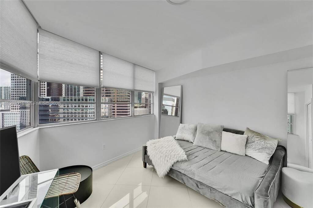 3 Bedroom Apartment/Flat's Image 10