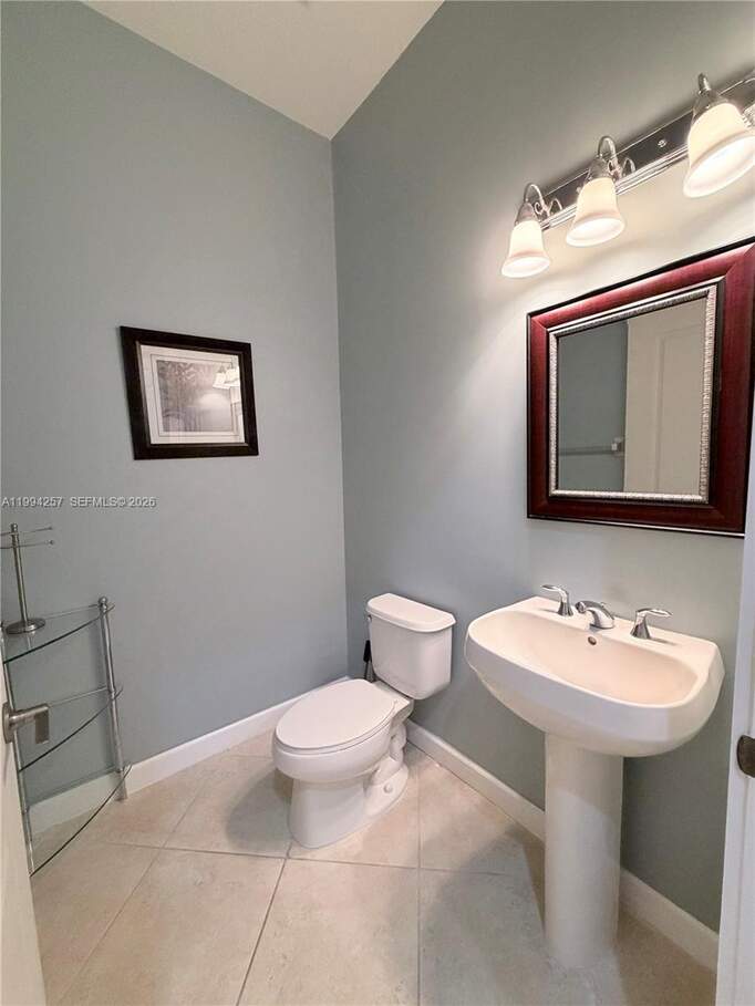 5 Bedroom Single Family Home/House's Image 28