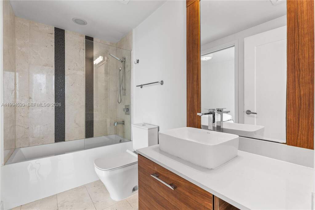 2 Bedroom Apartment/Flat's Image 7