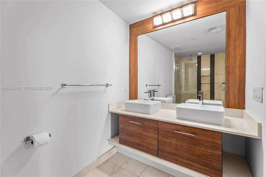 2 Bedroom Apartment/Flat's Image 5