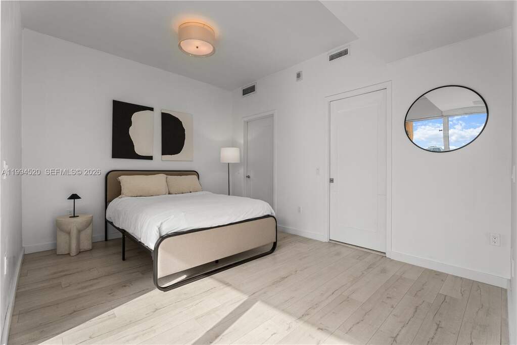 2 Bedroom Apartment/Flat's Image 6