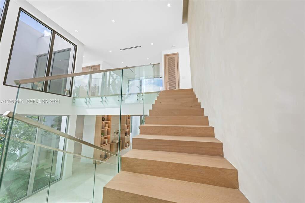 4 Bedroom Single Family Home/House's Image 15
