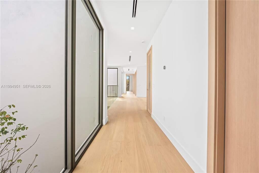 4 Bedroom Single Family Home/House's Image 16