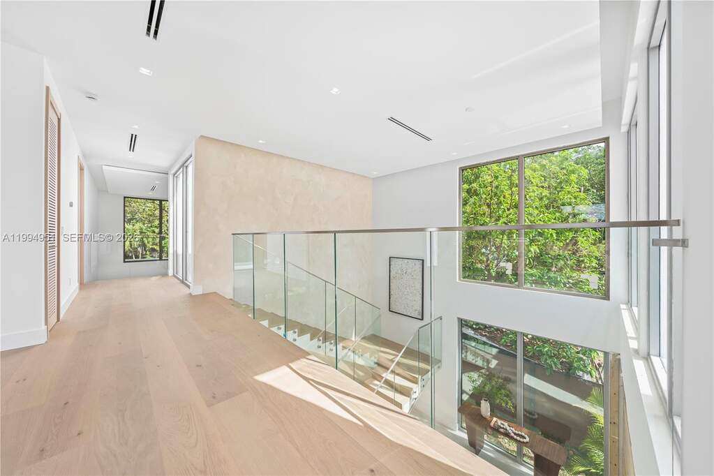 4 Bedroom Single Family Home/House's Image 27