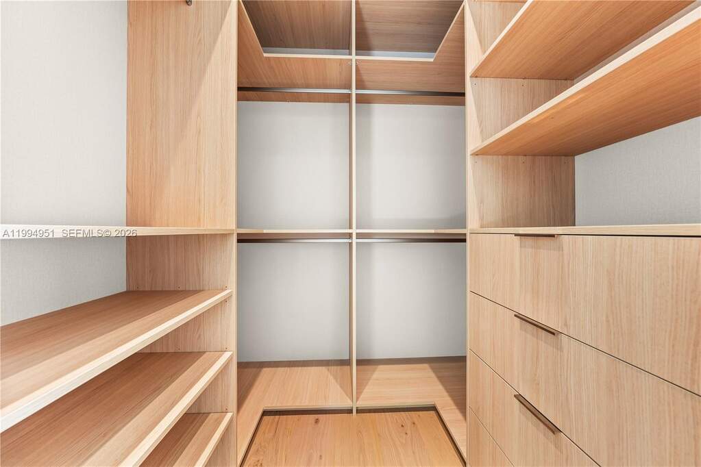 4 Bedroom Single Family Home/House's Image 32