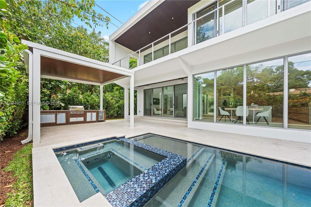 4 Bedroom Single Family Home/House's Image 37