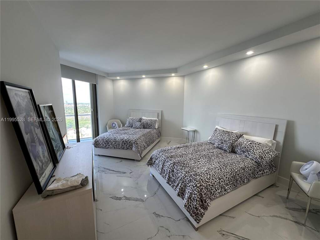 3 Bedroom Apartment/Flat's Image 10
