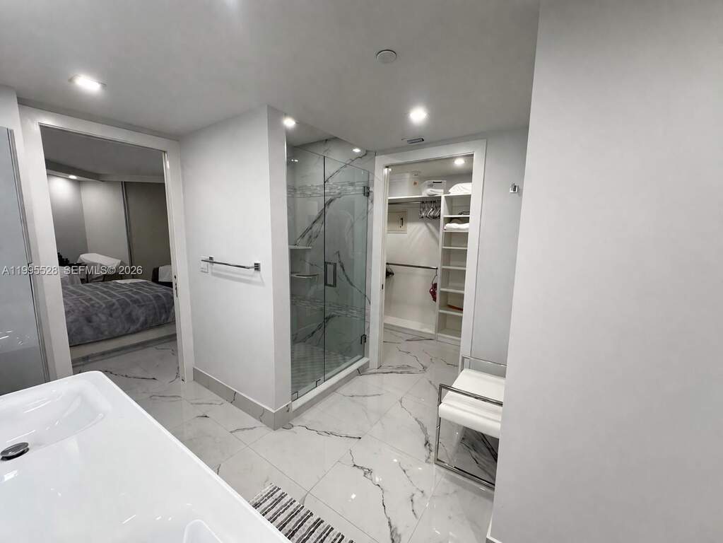 3 Bedroom Apartment/Flat's Image 18