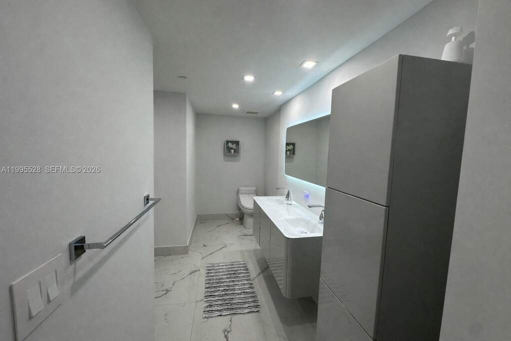 3 Bedroom Apartment/Flat's Image 19