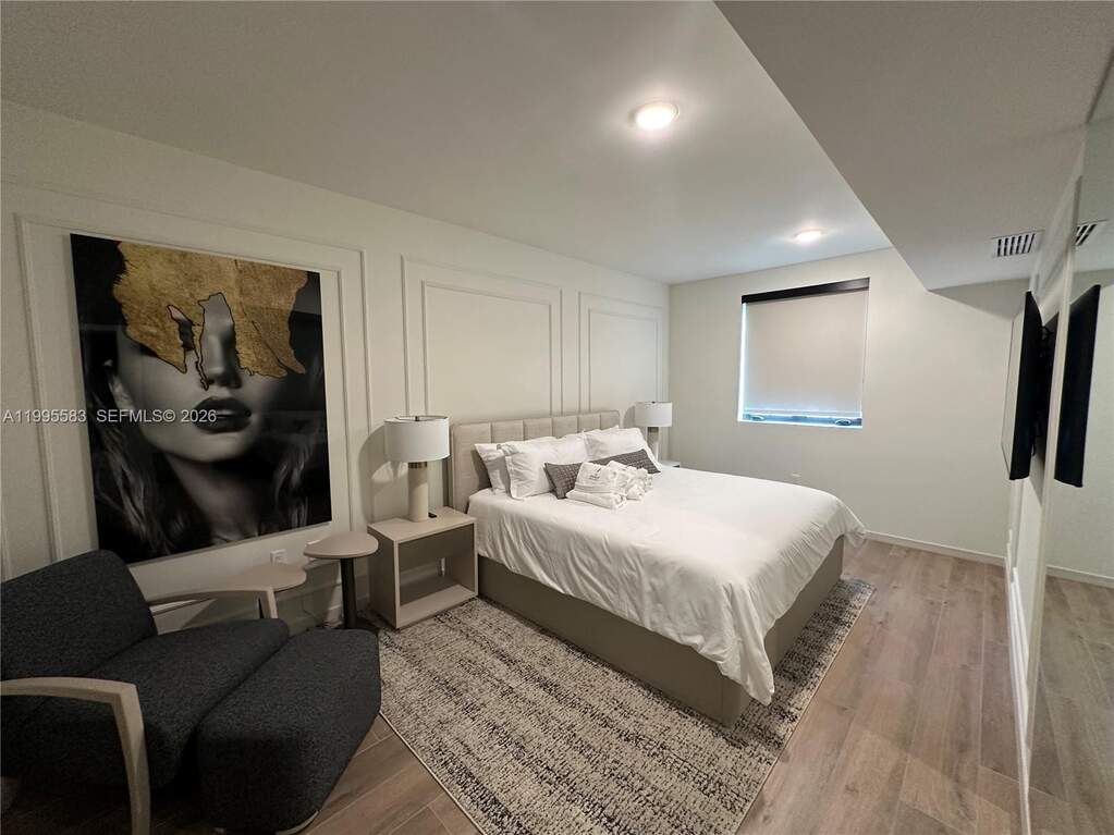 1 Bedroom Apartment/Flat's Image 11