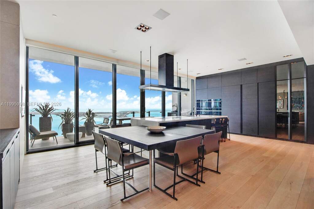 2 Bedroom Apartment/Flat's Image 5