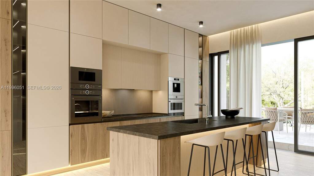 5 Bedroom Single Family Home/House's Image 11