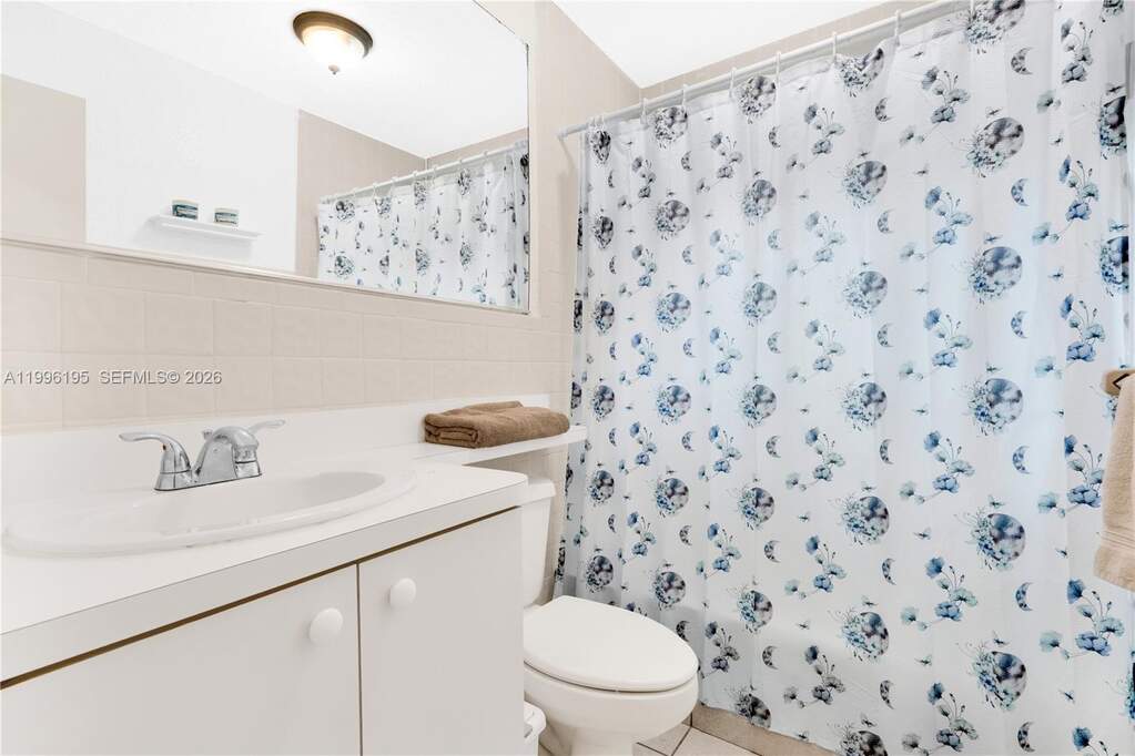 3 Bedroom Single Family Home/House's Image 12