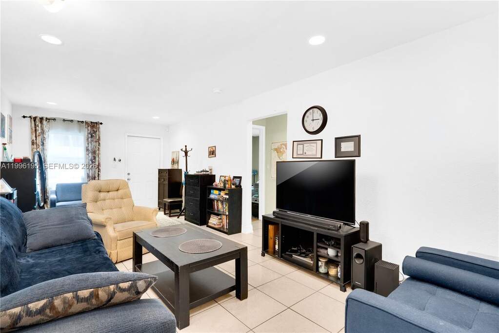 3 Bedroom Single Family Home/House's Image 24