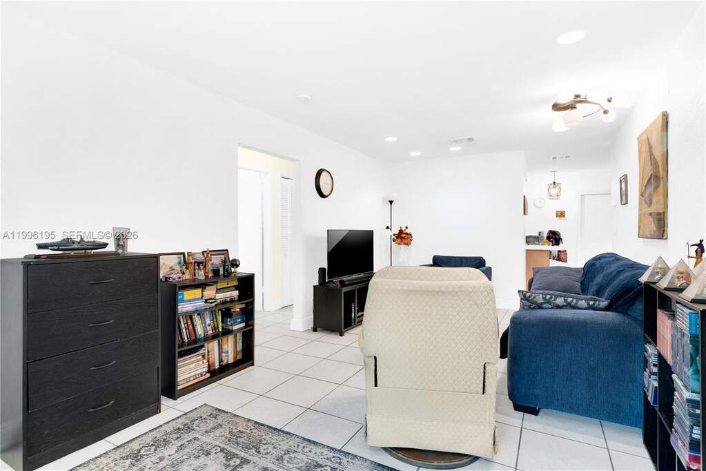3 Bedroom Single Family Home/House's Image 27