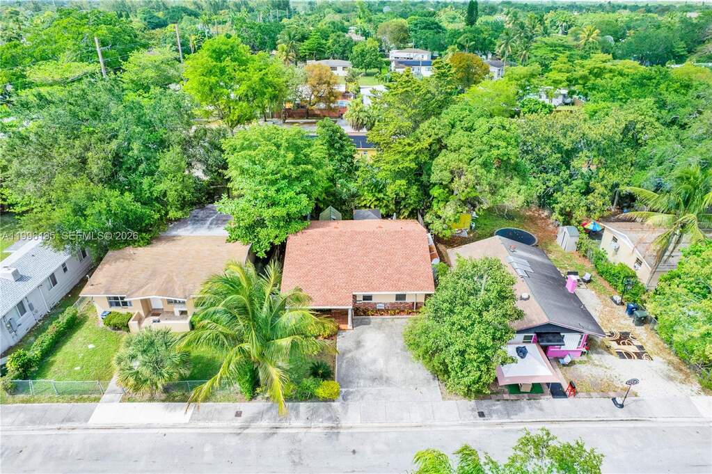 3 Bedroom Single Family Home/House's Image 43