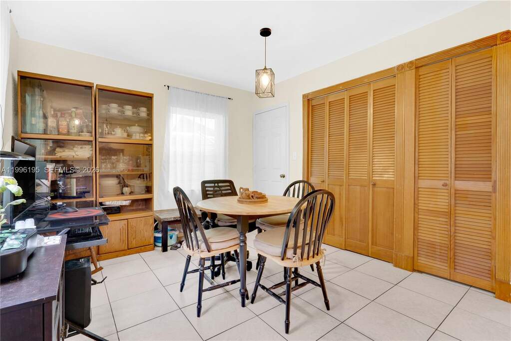 3 Bedroom Single Family Home/House's Image 3