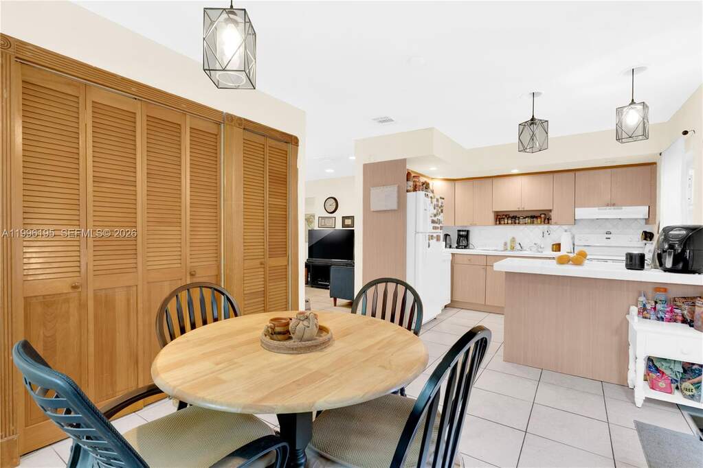 3 Bedroom Single Family Home/House's Image 5